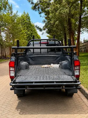 Isuzu D-MAX 2019 Gray