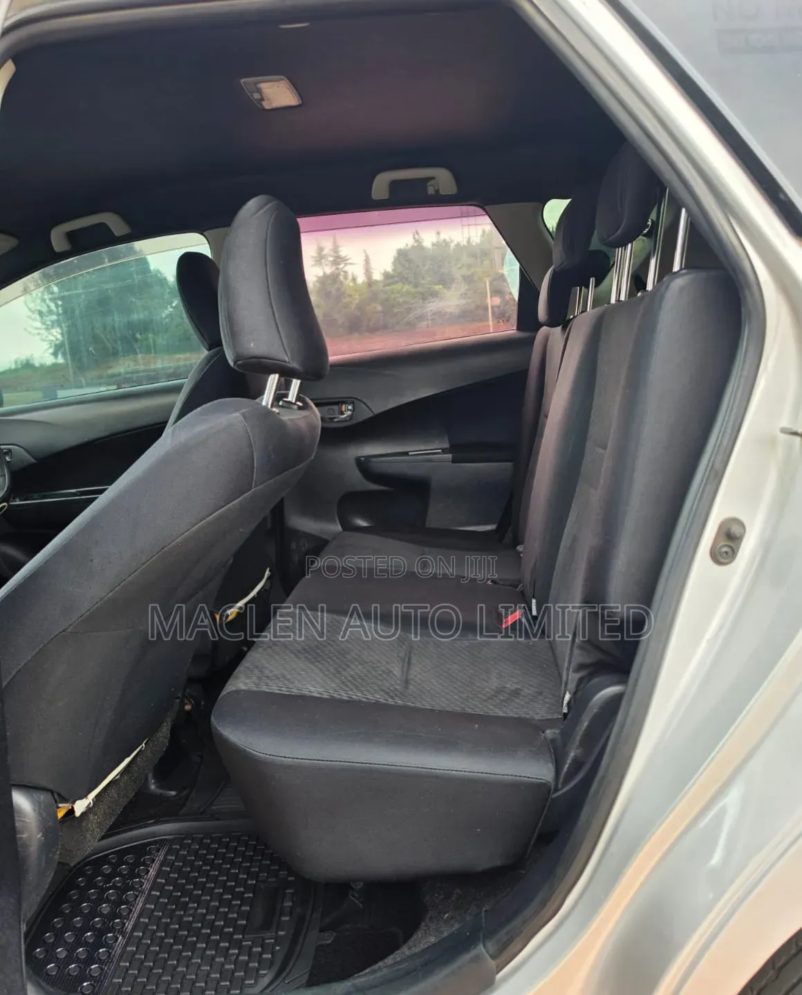 Toyota Ractis 2013 Silver