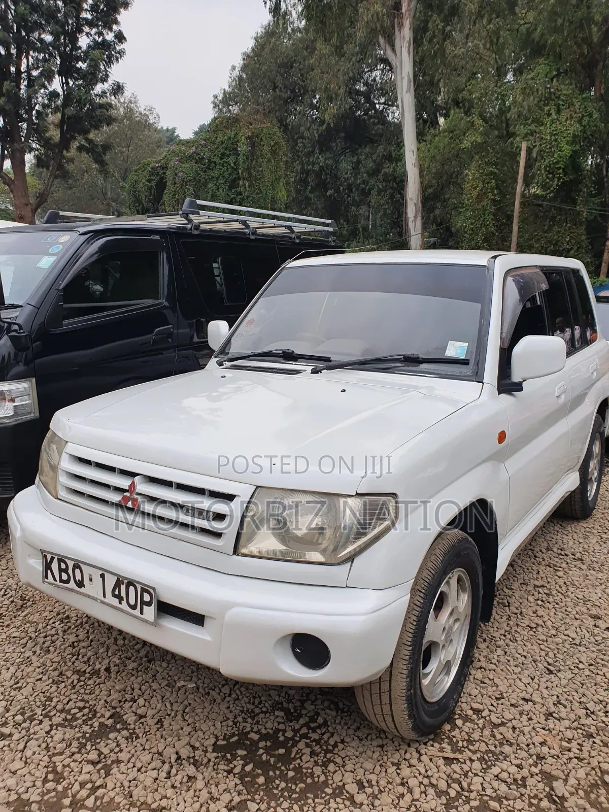Mitsubishi Pajero 1999 White