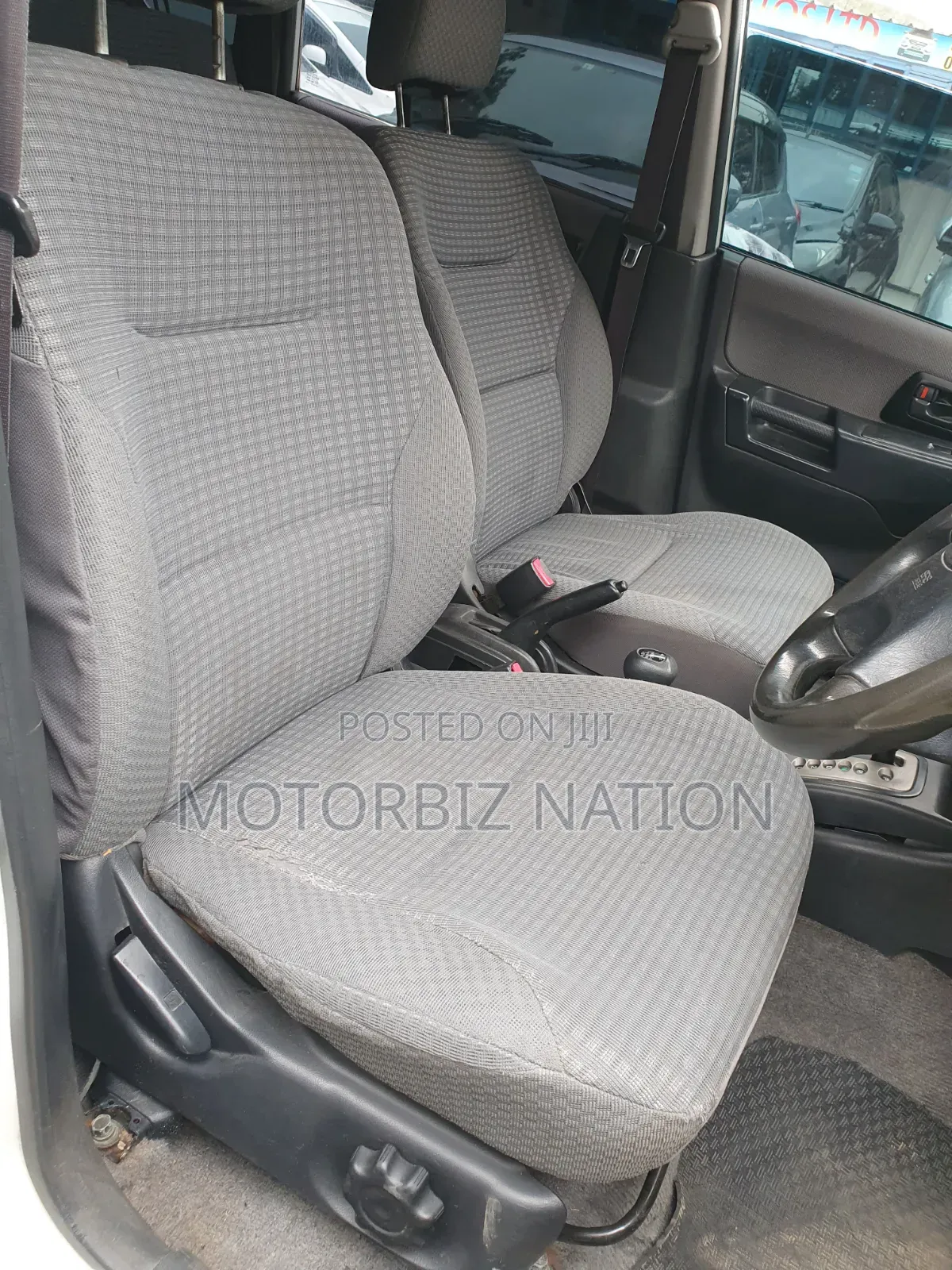 Mitsubishi Pajero 1999 White