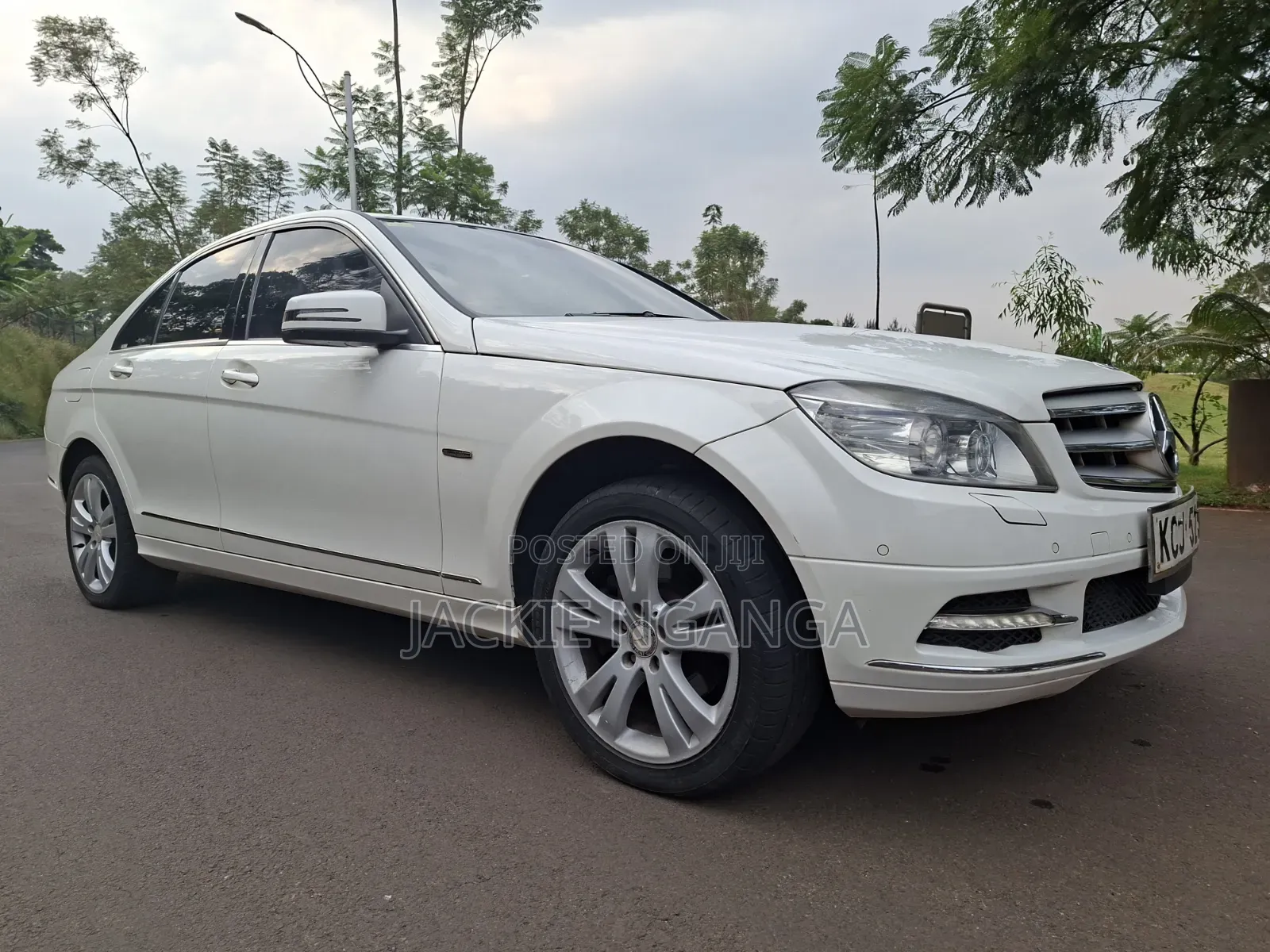 Mercedes-Benz C200 2010 White
