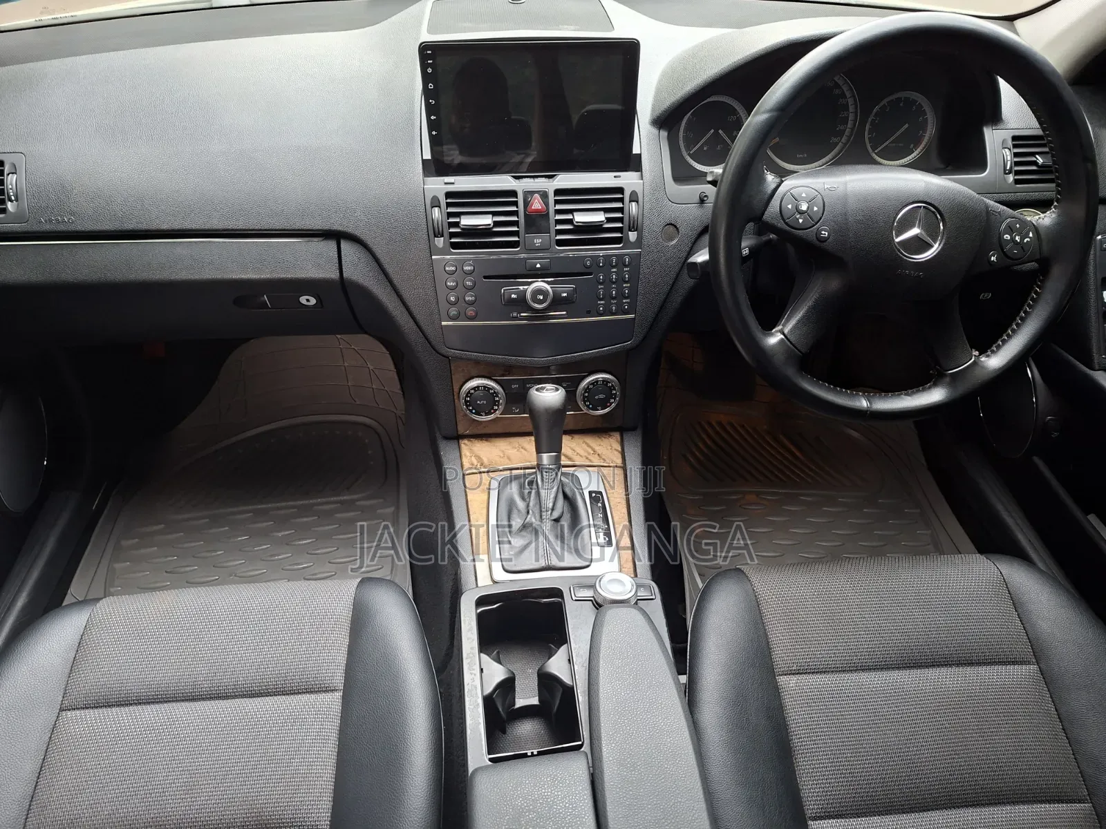 Mercedes-Benz C200 2010 White