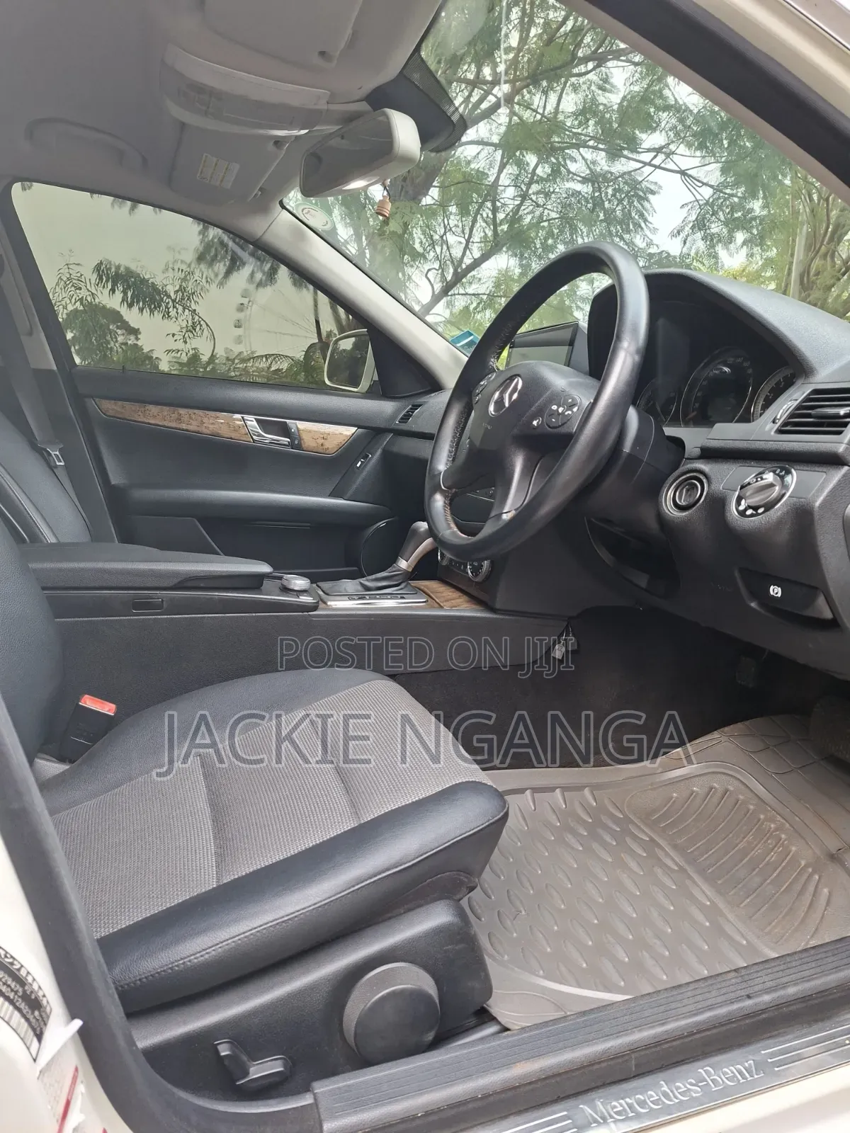 Mercedes-Benz C200 2010 White