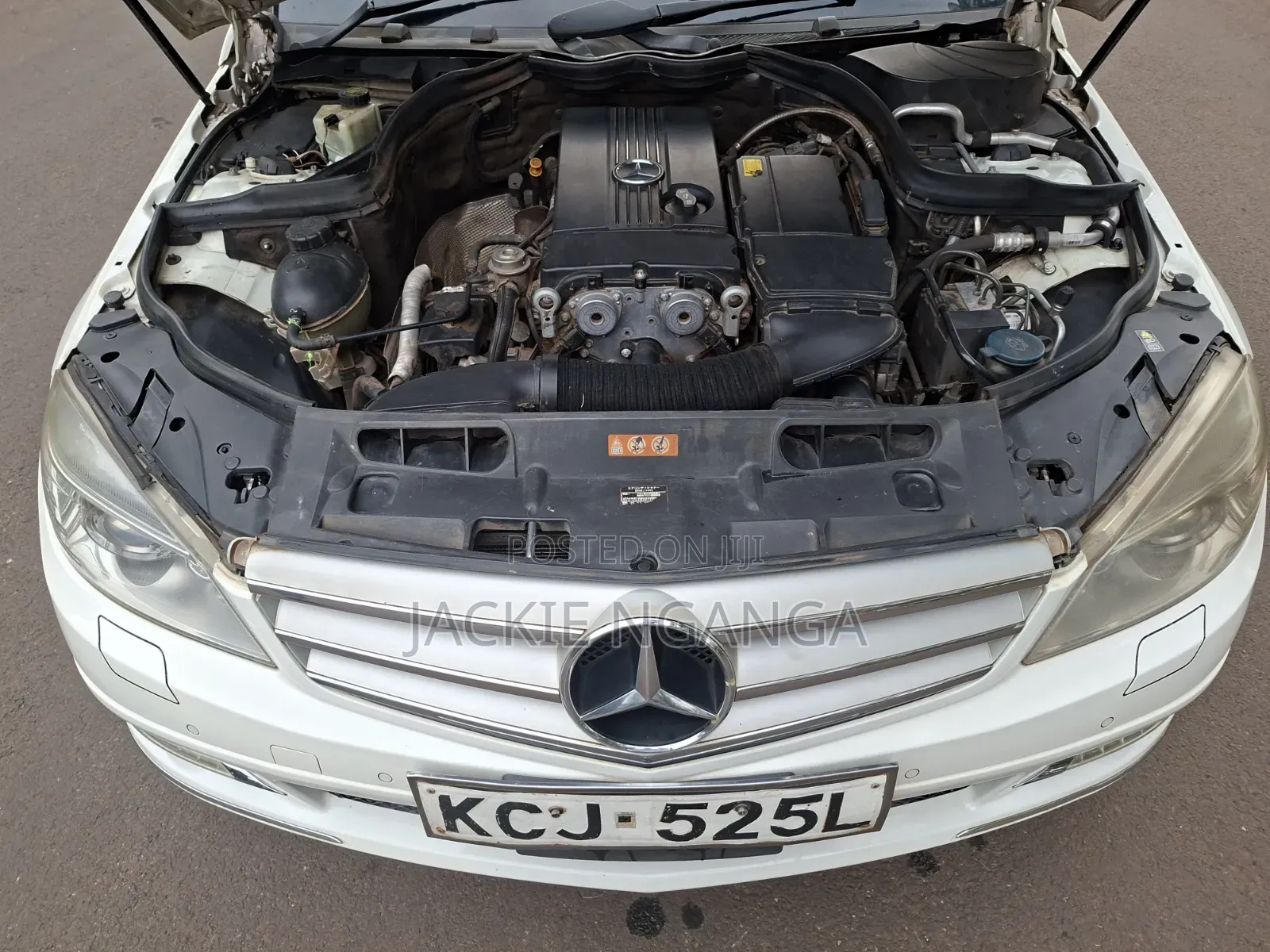 Mercedes-Benz C200 2010 White