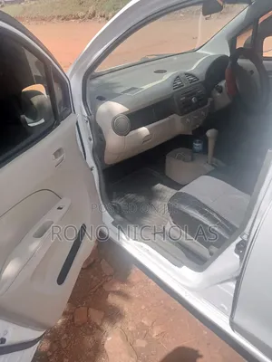Suzuki Alto 2014 Off white