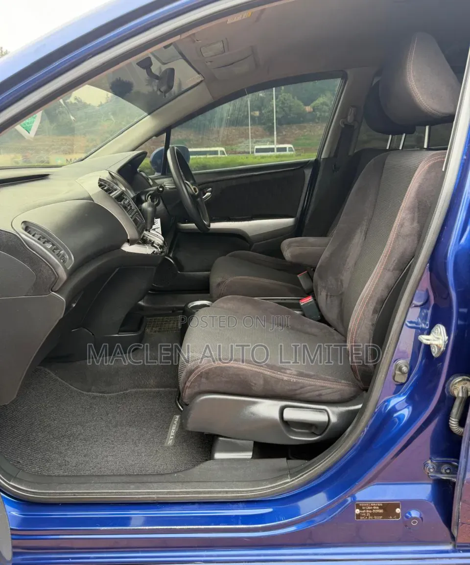Honda Stream 2010 Blue