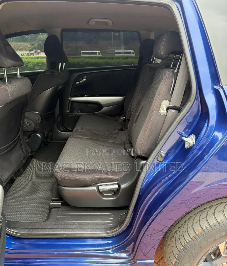 Honda Stream 2010 Blue