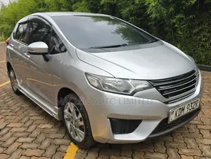 Honda Fit 2016 Silver