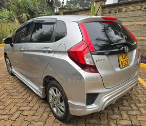 Honda Fit 2016 Silver