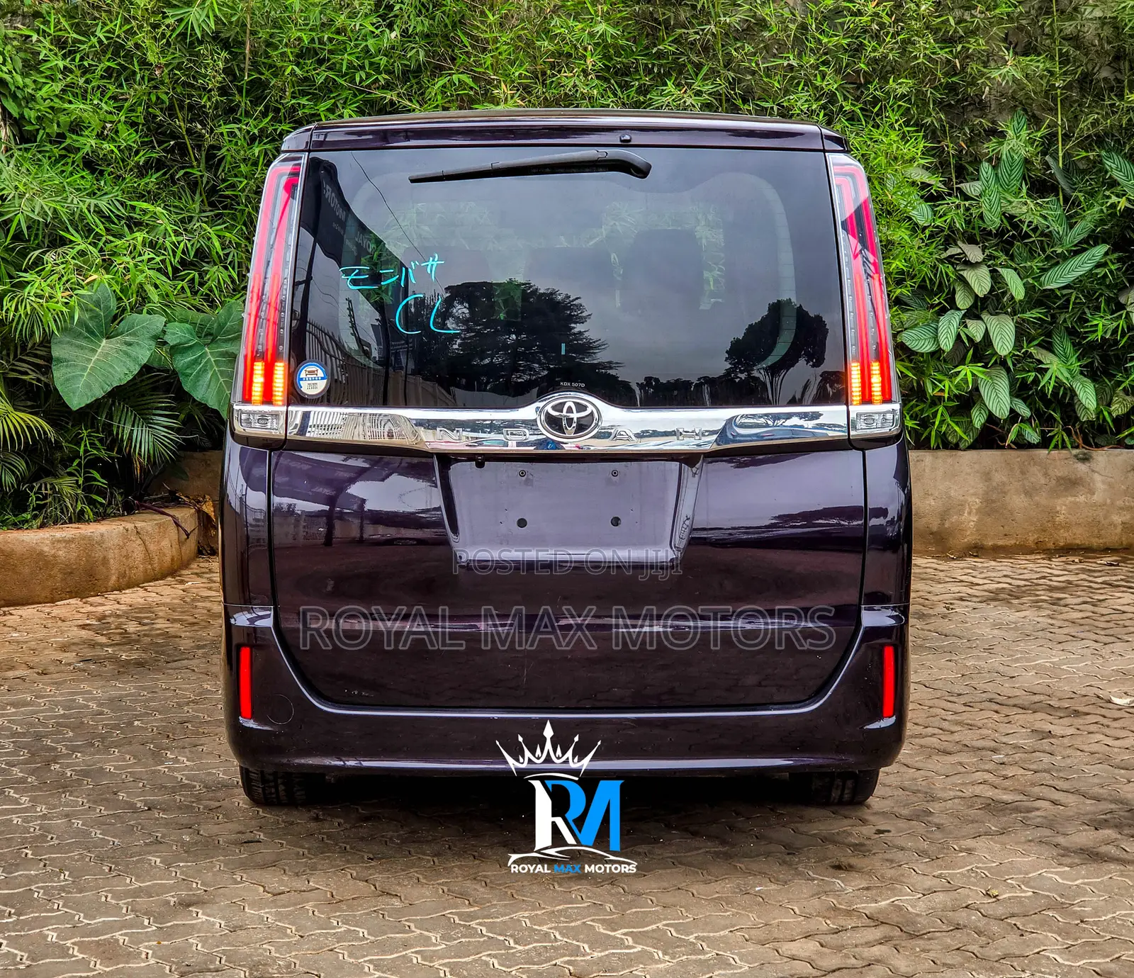 Toyota Noah 2019 Maroon