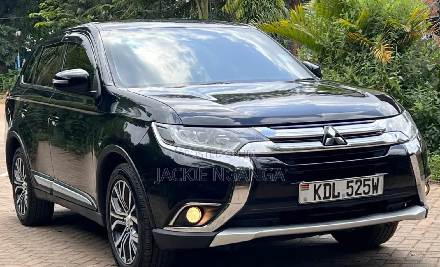 Mitsubishi Outlander 2016 Black