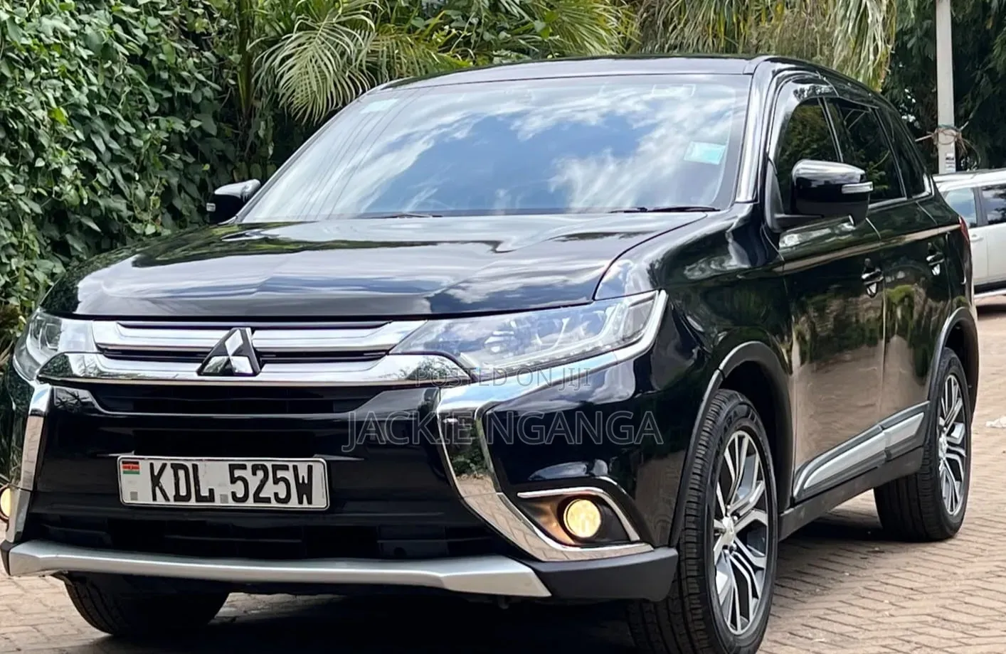 Mitsubishi Outlander 2016 Black