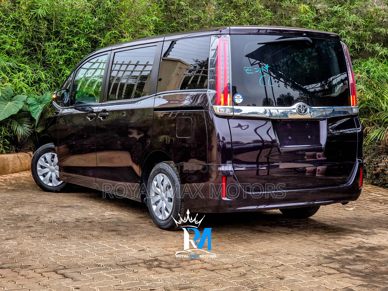 Toyota Noah 2019 Maroon