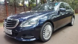 Mercedes-Benz E250 SV Premium 2014 Blue