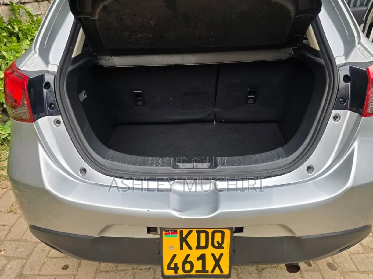 Mazda Demio 2017 Silver