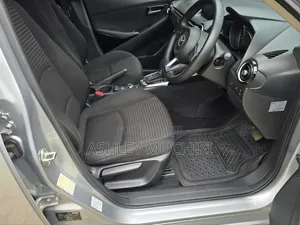 Mazda Demio 2017 Silver