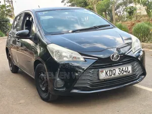 Toyota Vitz 2017 Black
