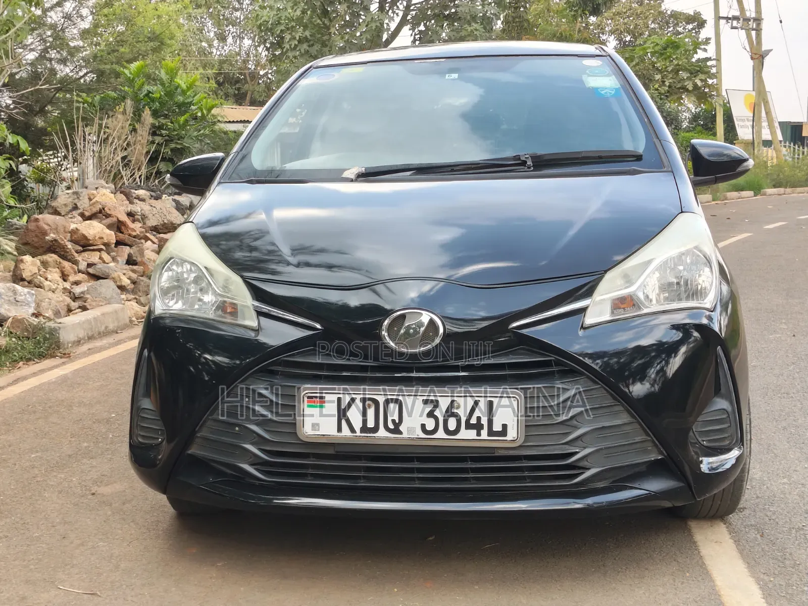 Toyota Vitz 2017 Black