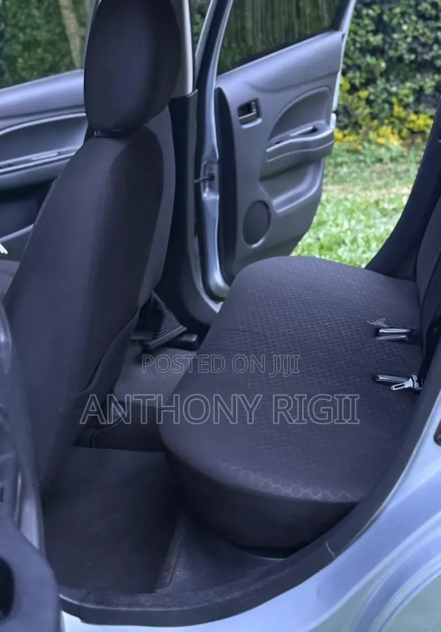 Mitsubishi Mirage 2015 Silver