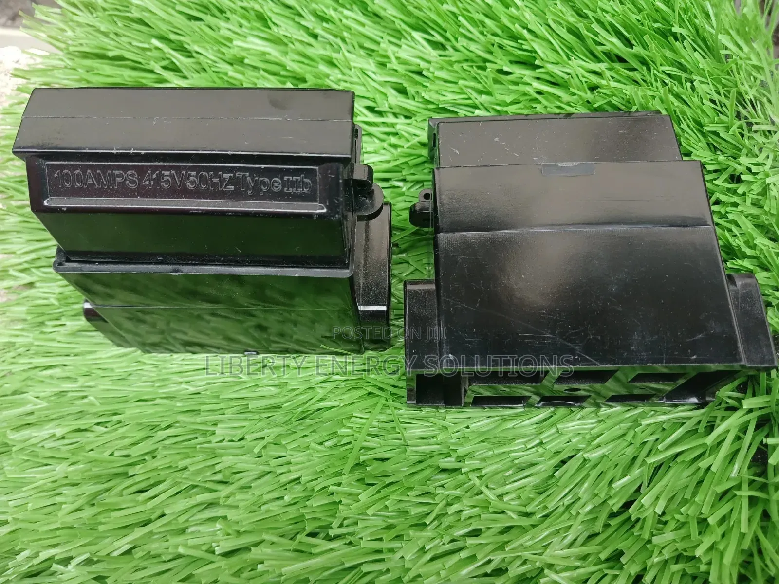Black Single Cutout 100a