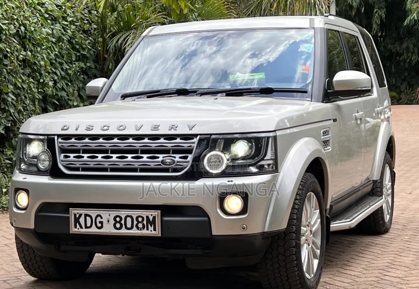 Land Rover Discovery 2014 Gold