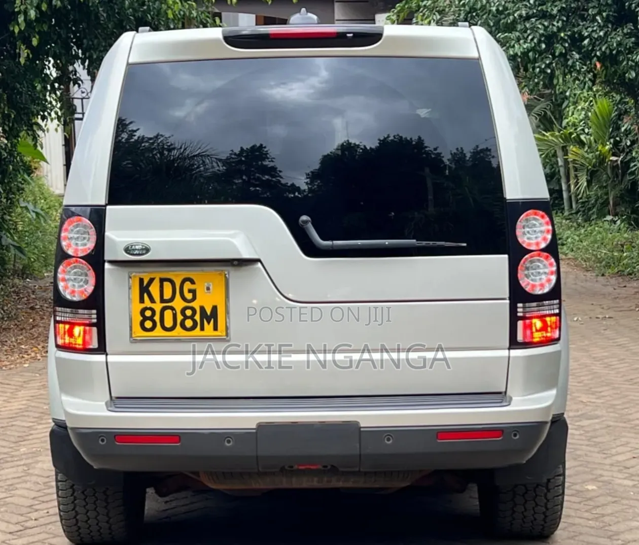 Land Rover Discovery 2014 Gold