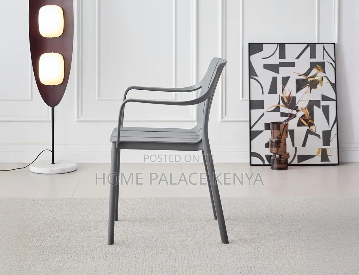 Plastic Chair: Sturdy Design Lightweight Plastic Chair