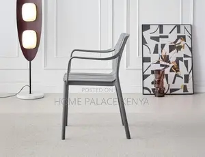 Plastic Chair: Sturdy Design Lightweight Plastic Chair