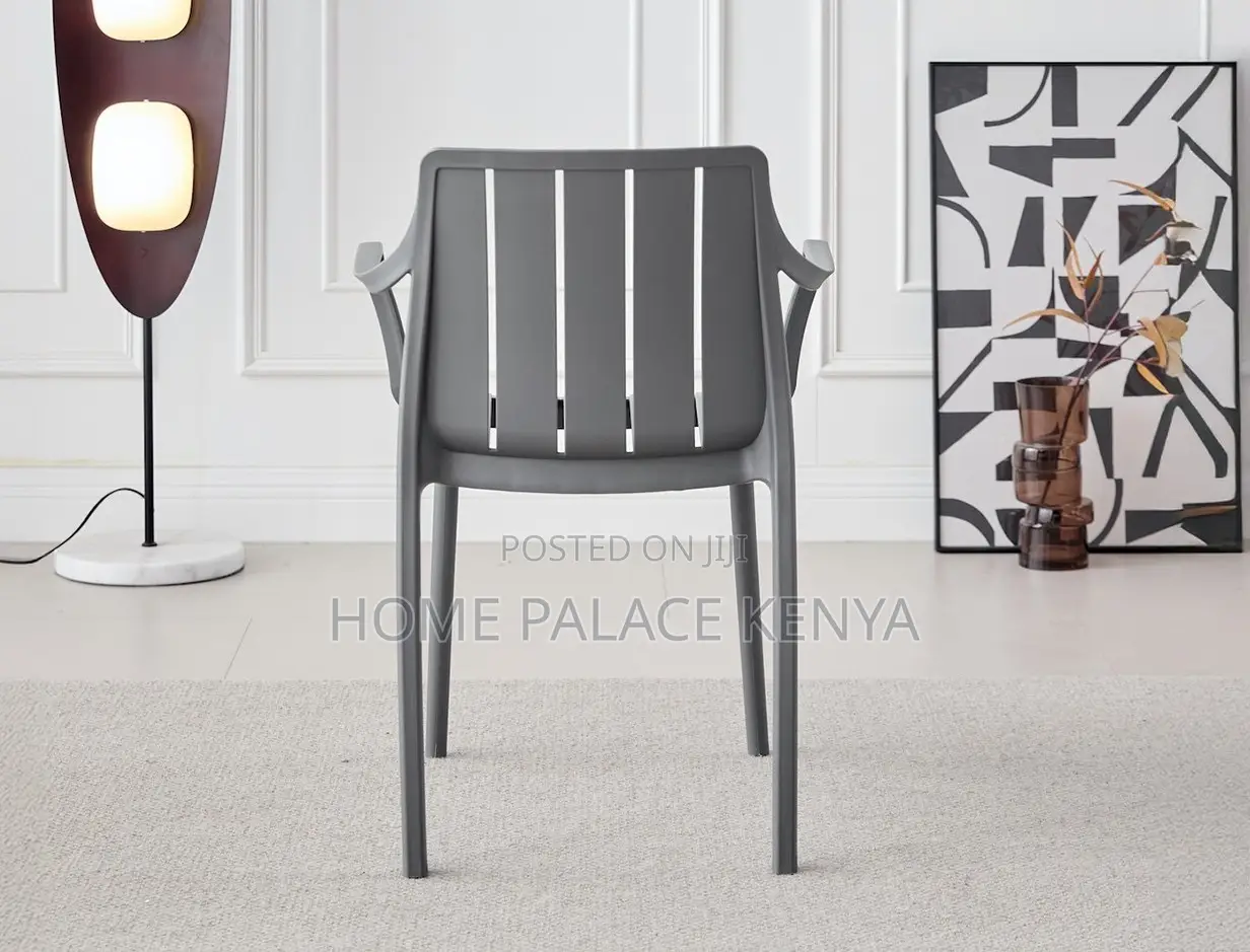 Plastic Chair: Sturdy Design Lightweight Plastic Chair