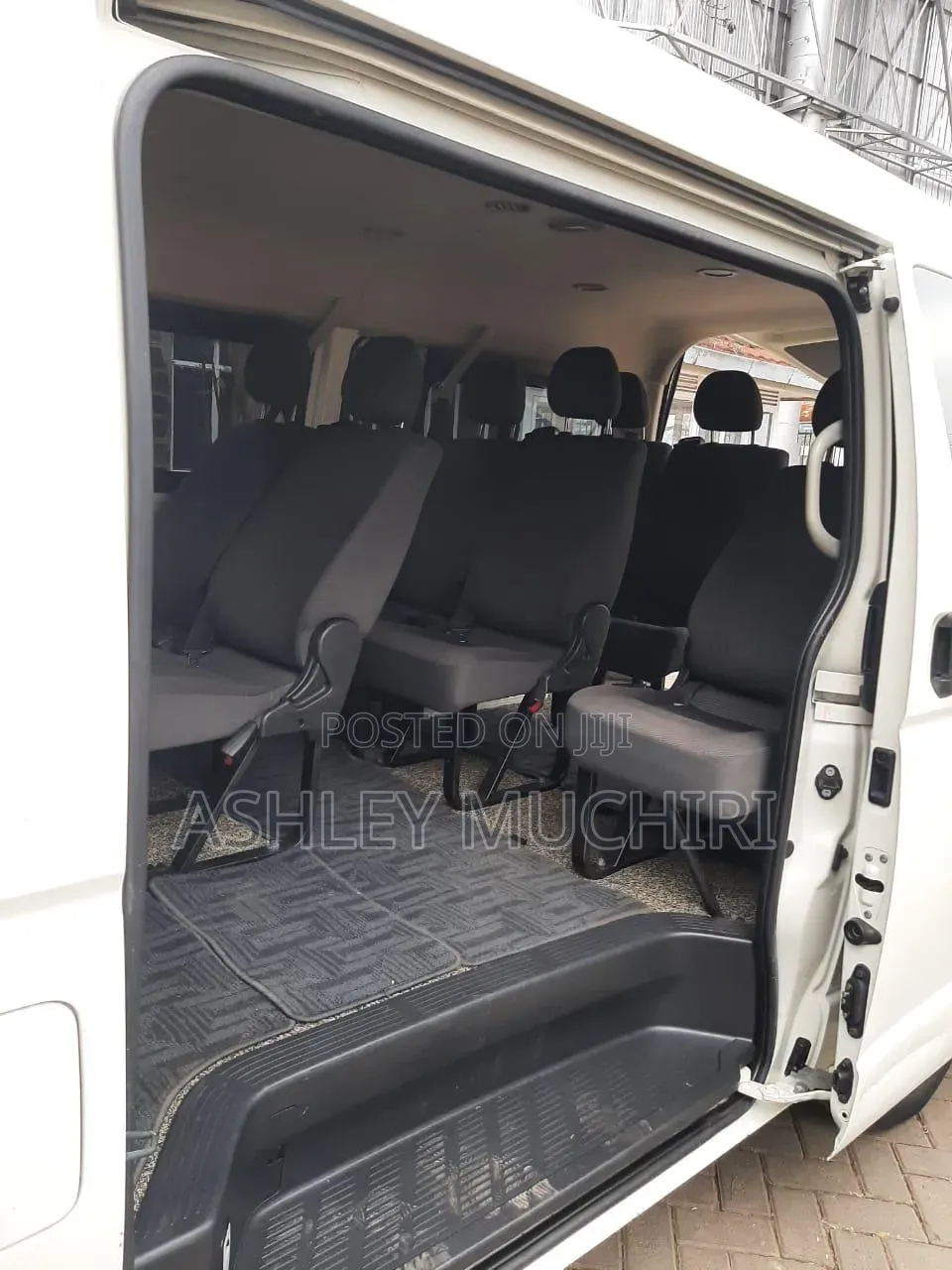 Toyota HiAce 2019 White