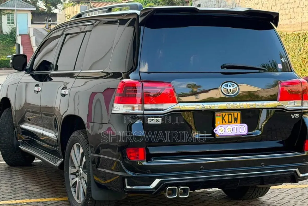Toyota Land Cruiser 2010 Matt Black