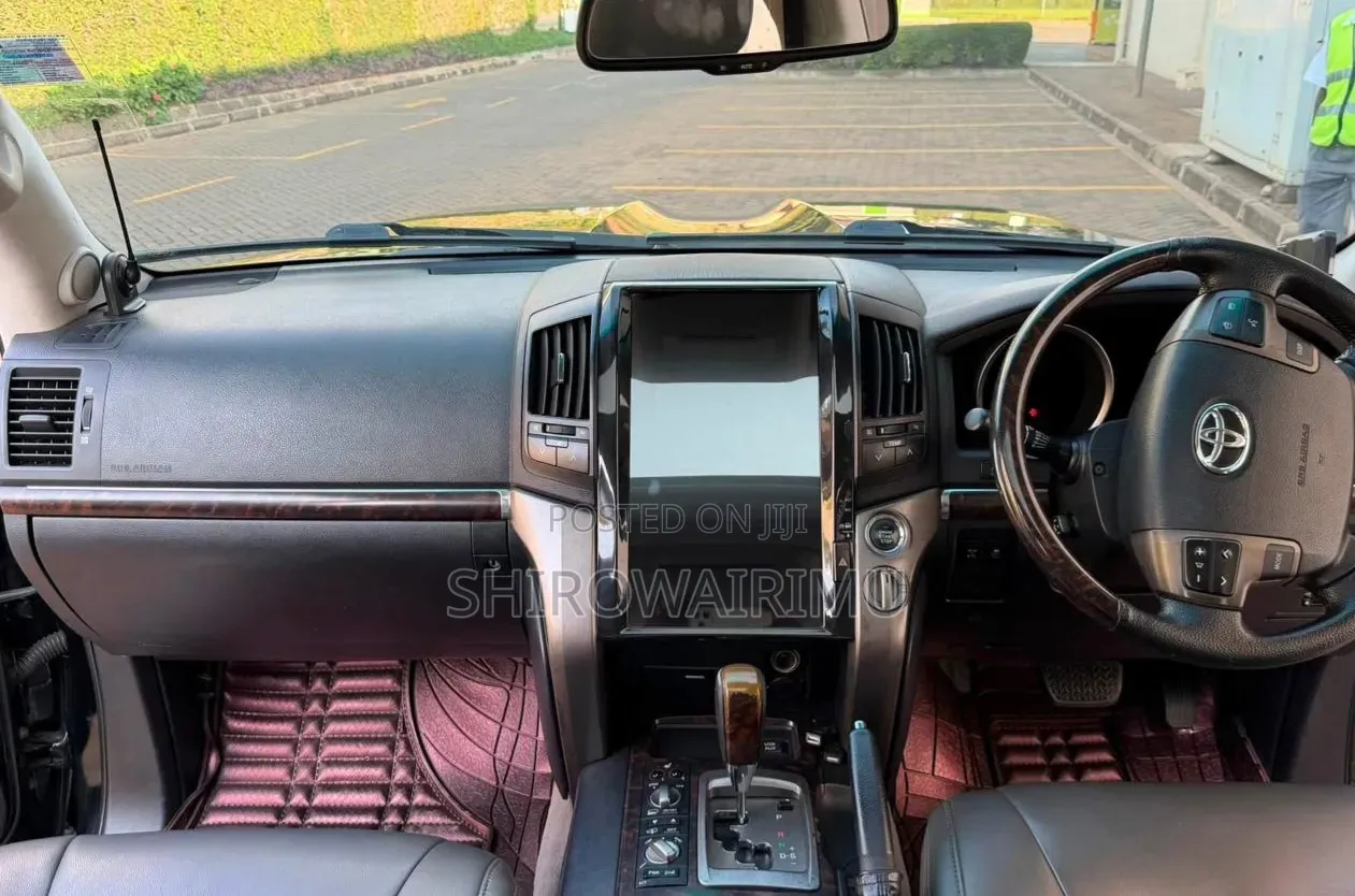 Toyota Land Cruiser 2010 Matt Black