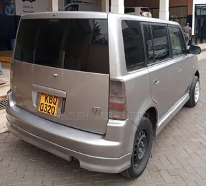 Toyota bB 2004 Silver