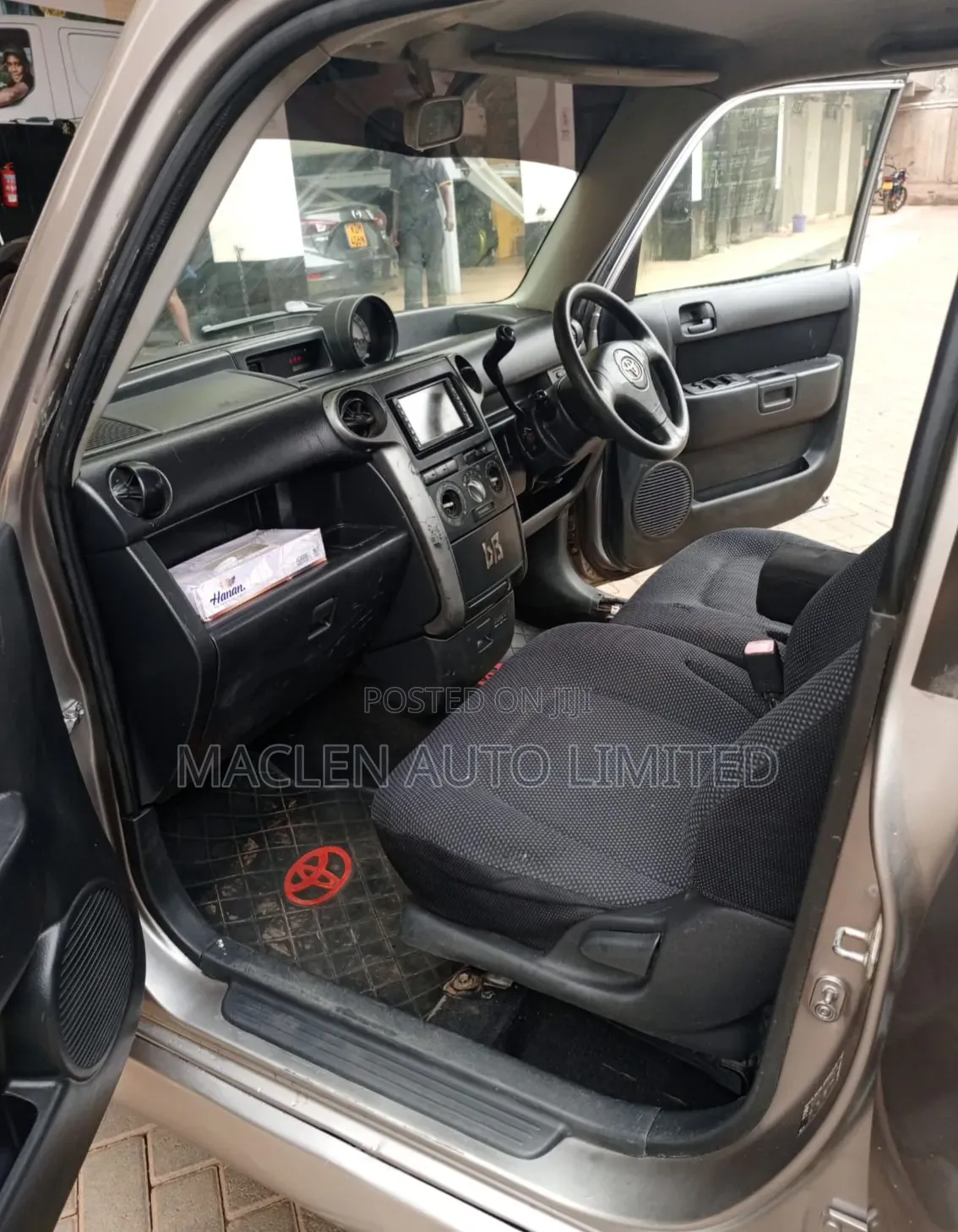 Toyota bB 2004 Silver