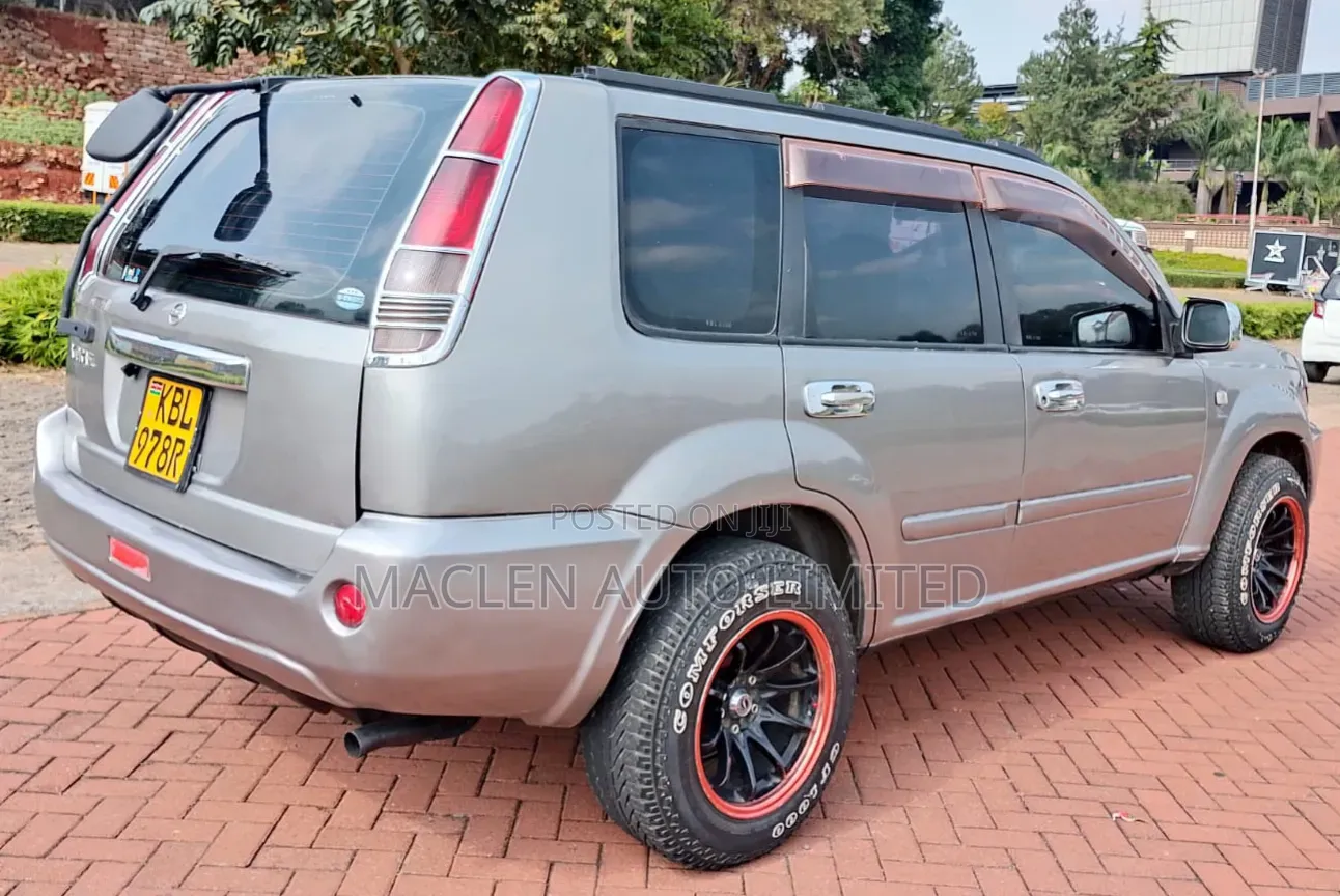 Nissan X-Trail 2004 Silver