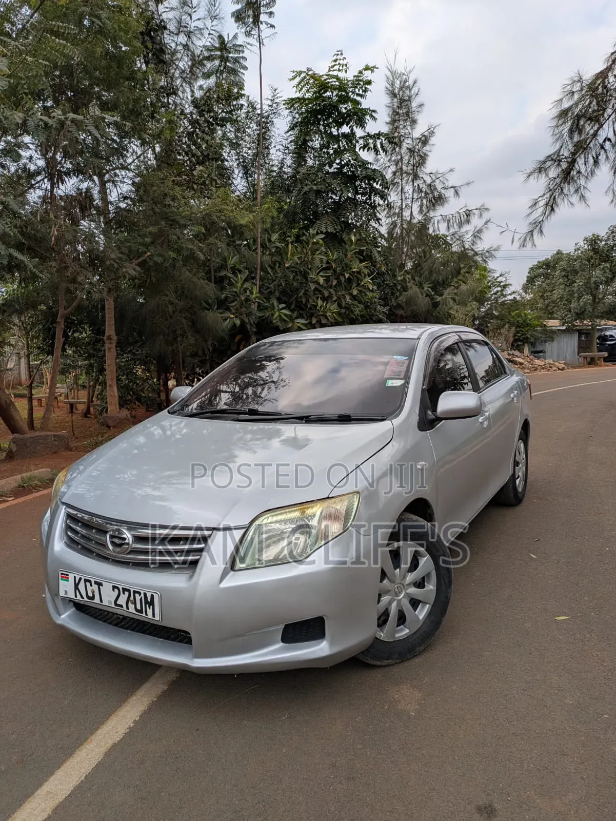 Toyota Axio 2011 Silver
