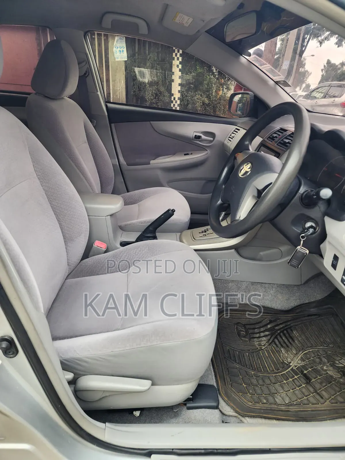Toyota Axio 2011 Silver