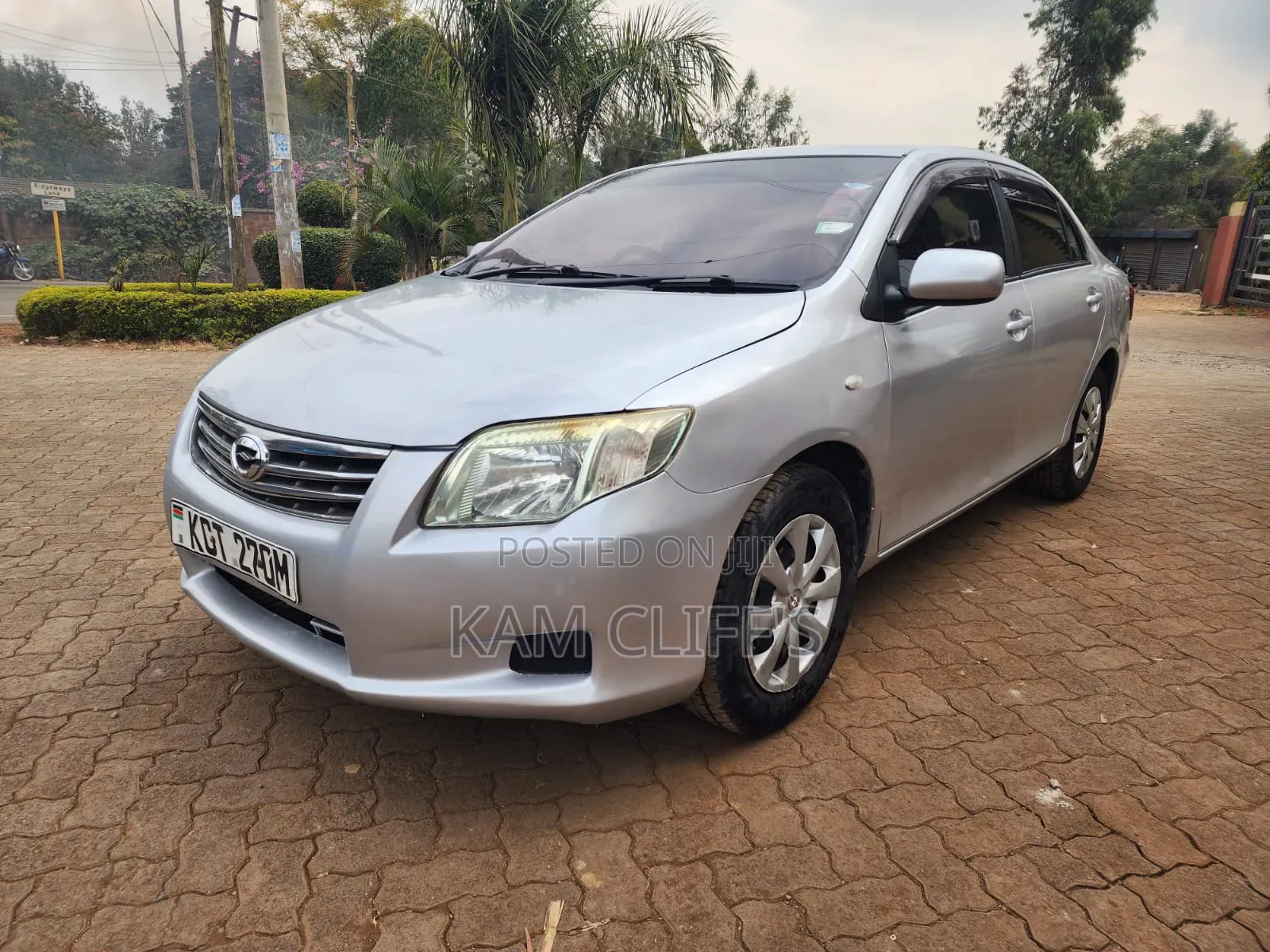 Toyota Axio 2011 Silver
