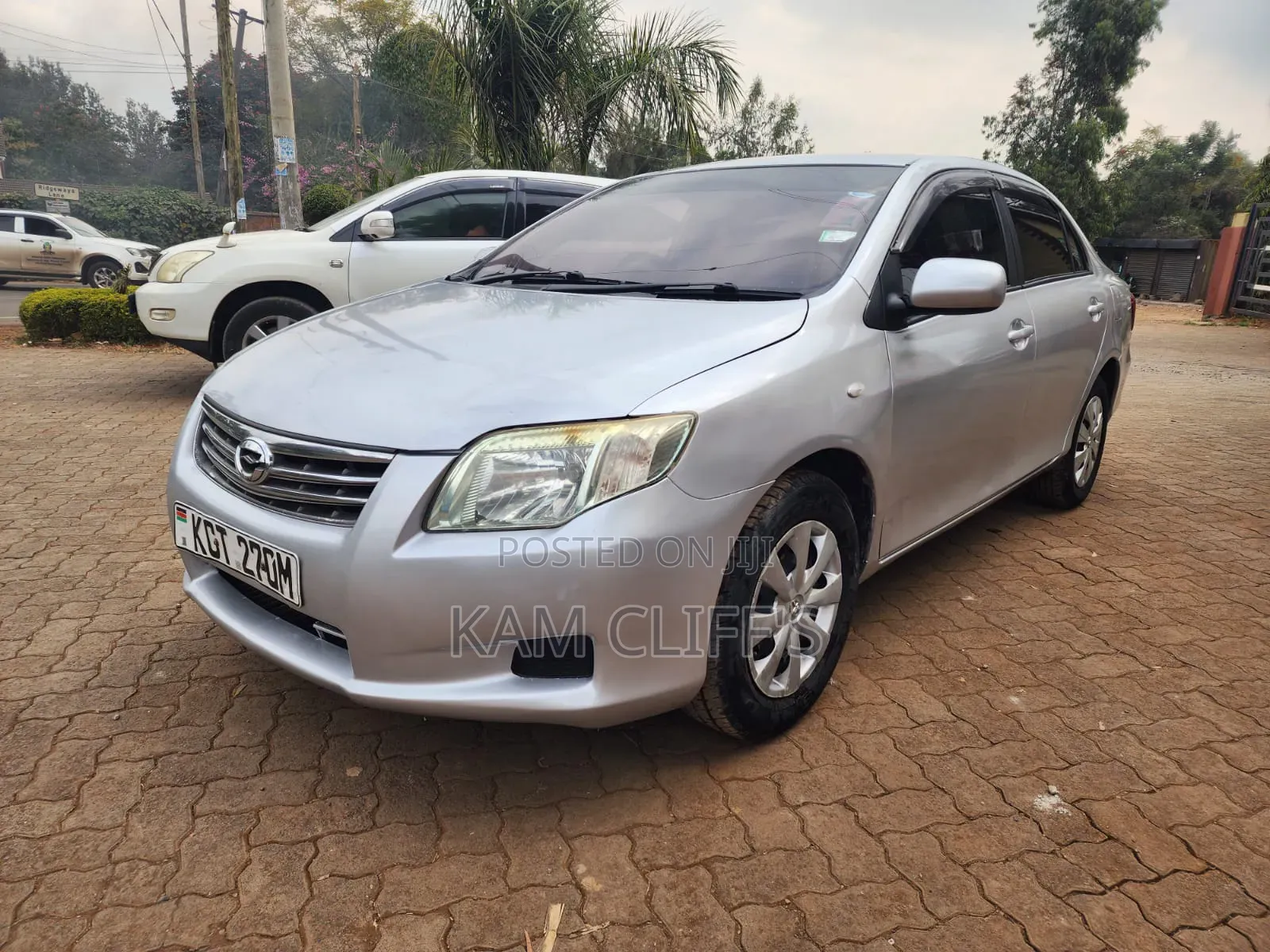Toyota Axio 2011 Silver