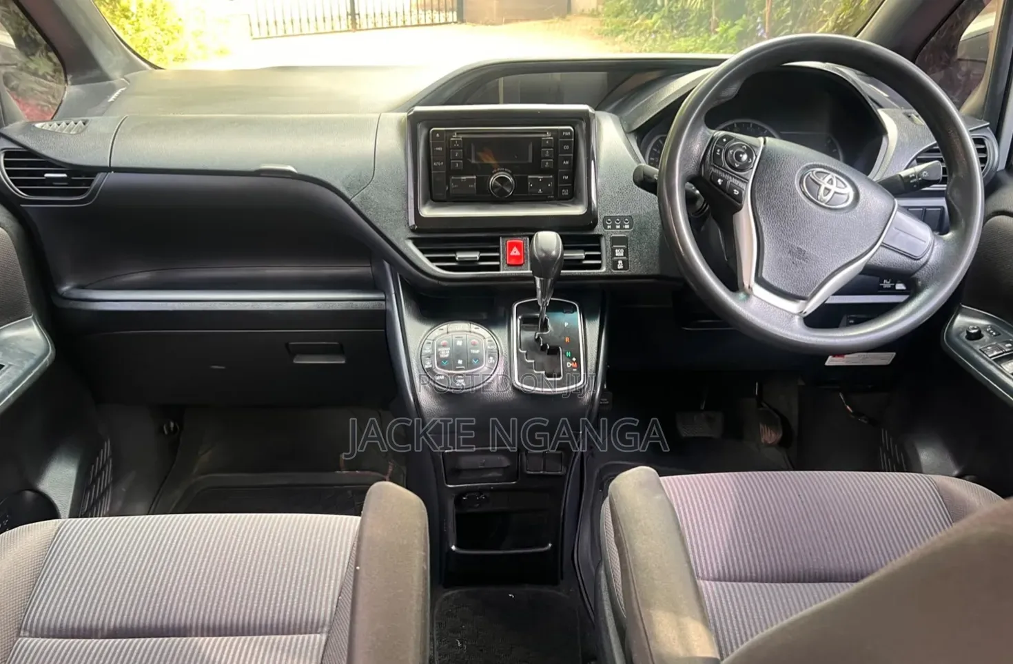 Toyota Voxy 2016 White