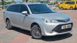 Toyota Corolla Fielder 2016 Silver