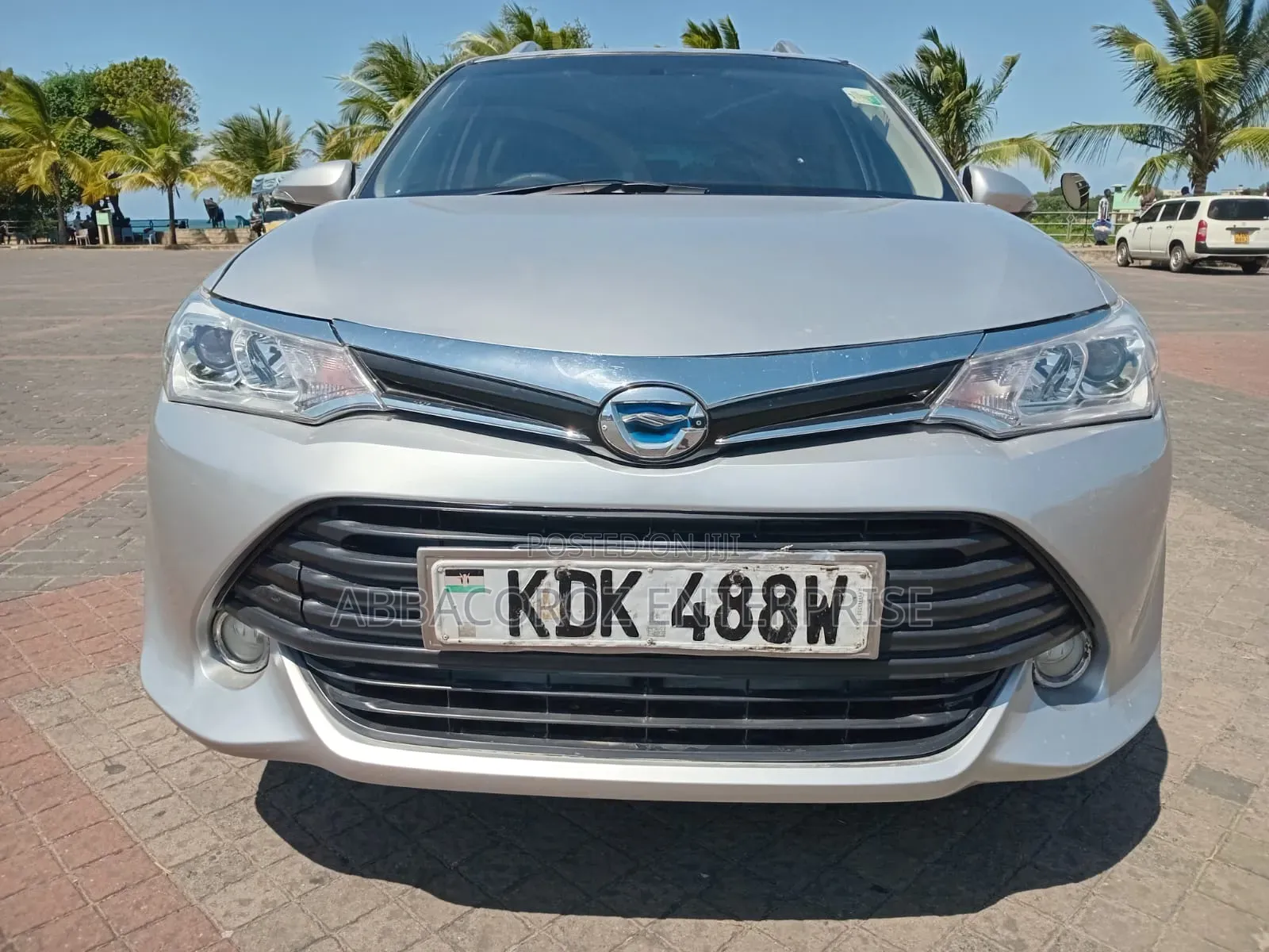 Toyota Corolla Fielder 2016 Silver