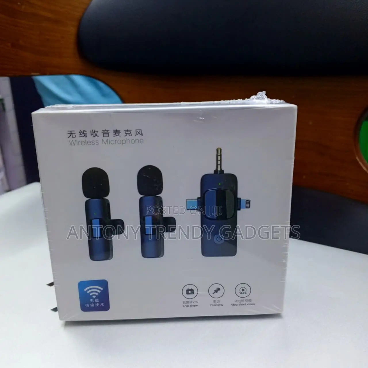 Wireless Lavalier Microphone Kit With Noise Cancellation