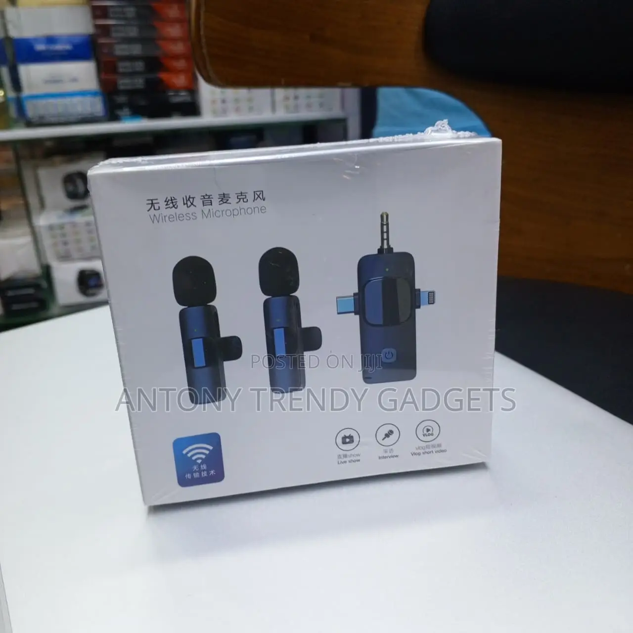 3-in-1 Wireless Mic Kit for Vlogging Interviews Podcasts