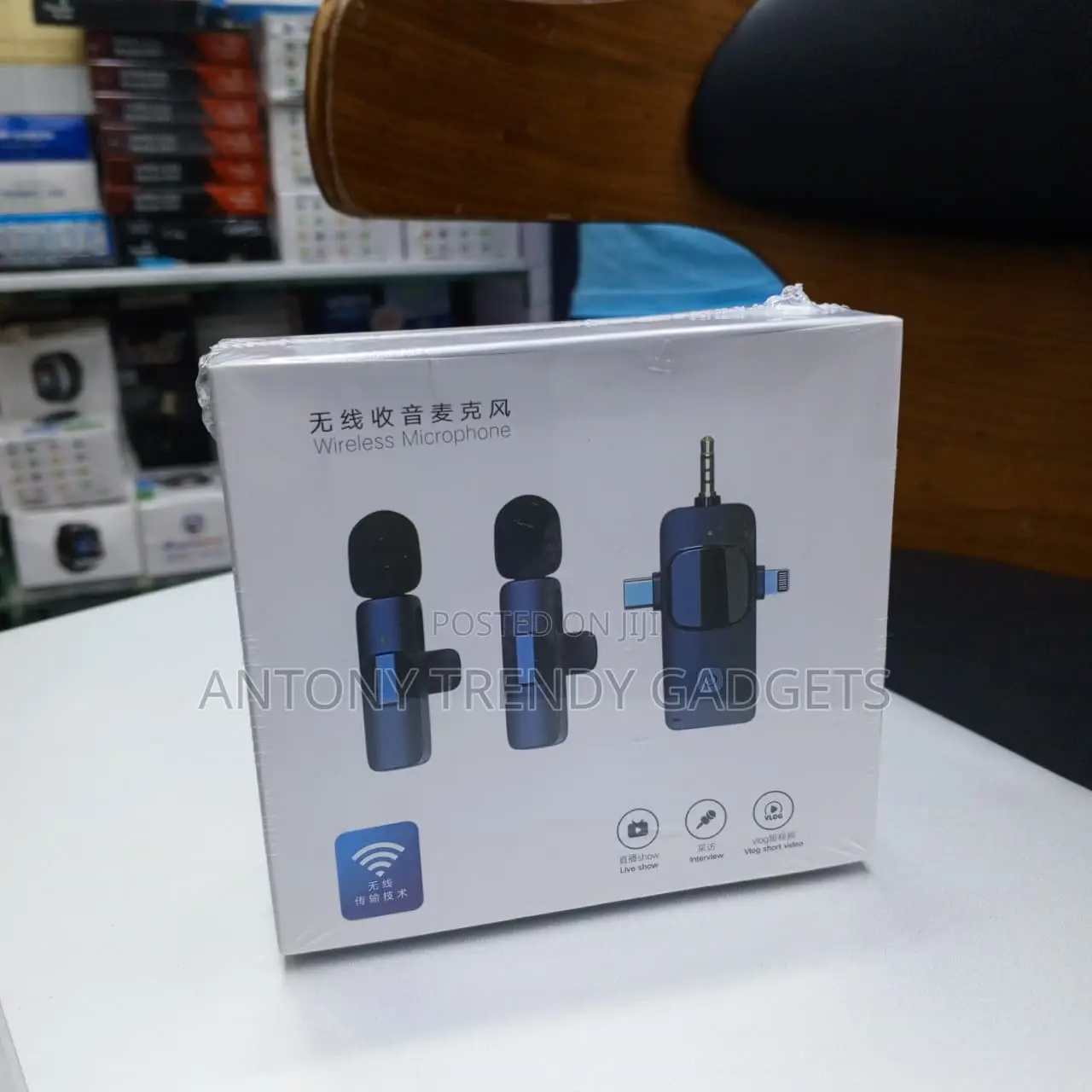 3-in-1 Wireless Mic Kit for Vlogging Interviews Podcasts