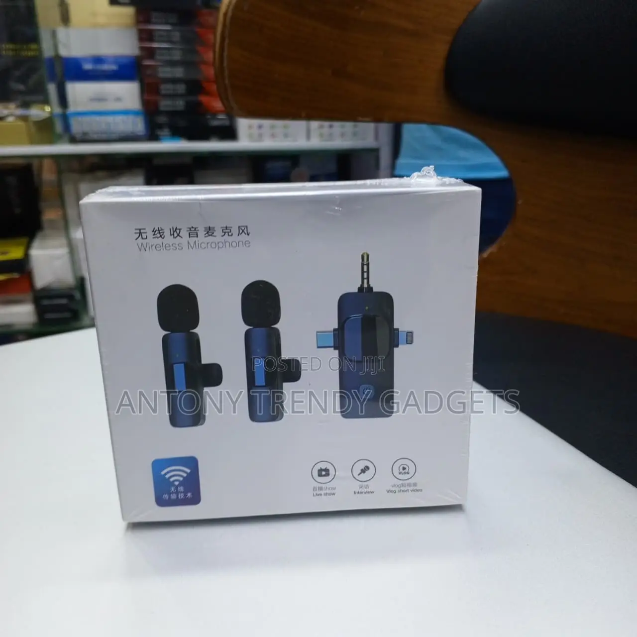 3-in-1 Wireless Mic Kit for Vlogging Interviews Podcasts