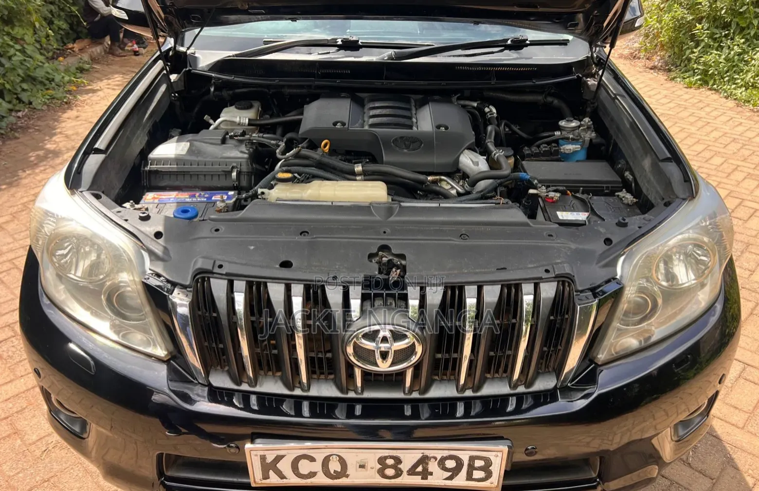 Toyota Land Cruiser Prado 2011 Black