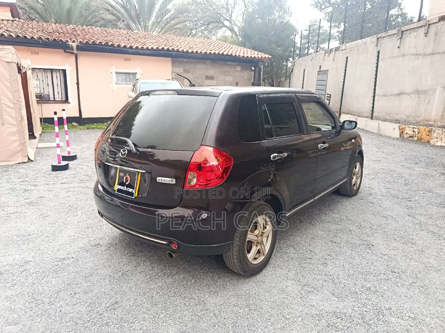 Mazda Verisa 2011 Maroon