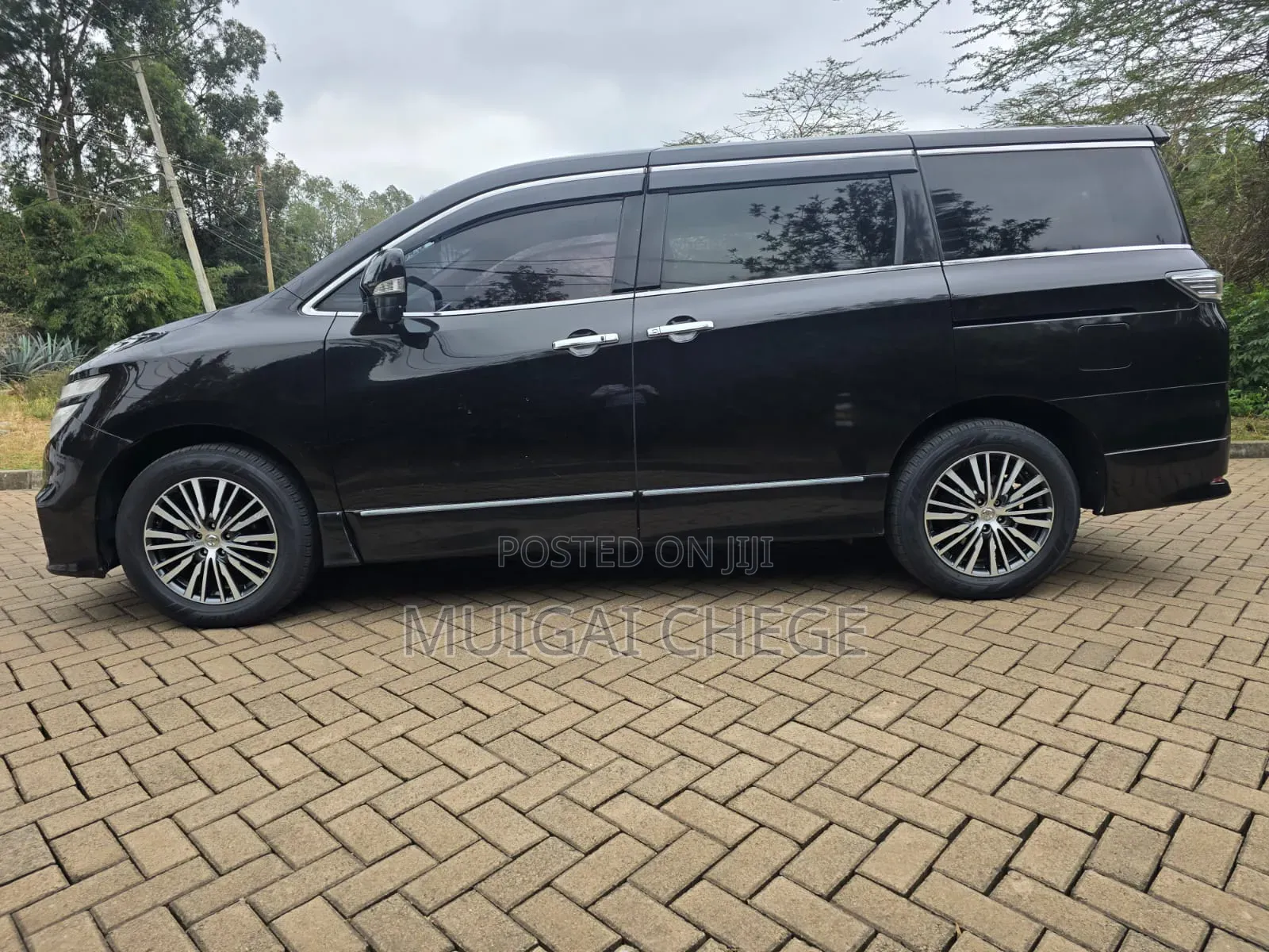 Nissan Elgrand SV Premium 2014 Black