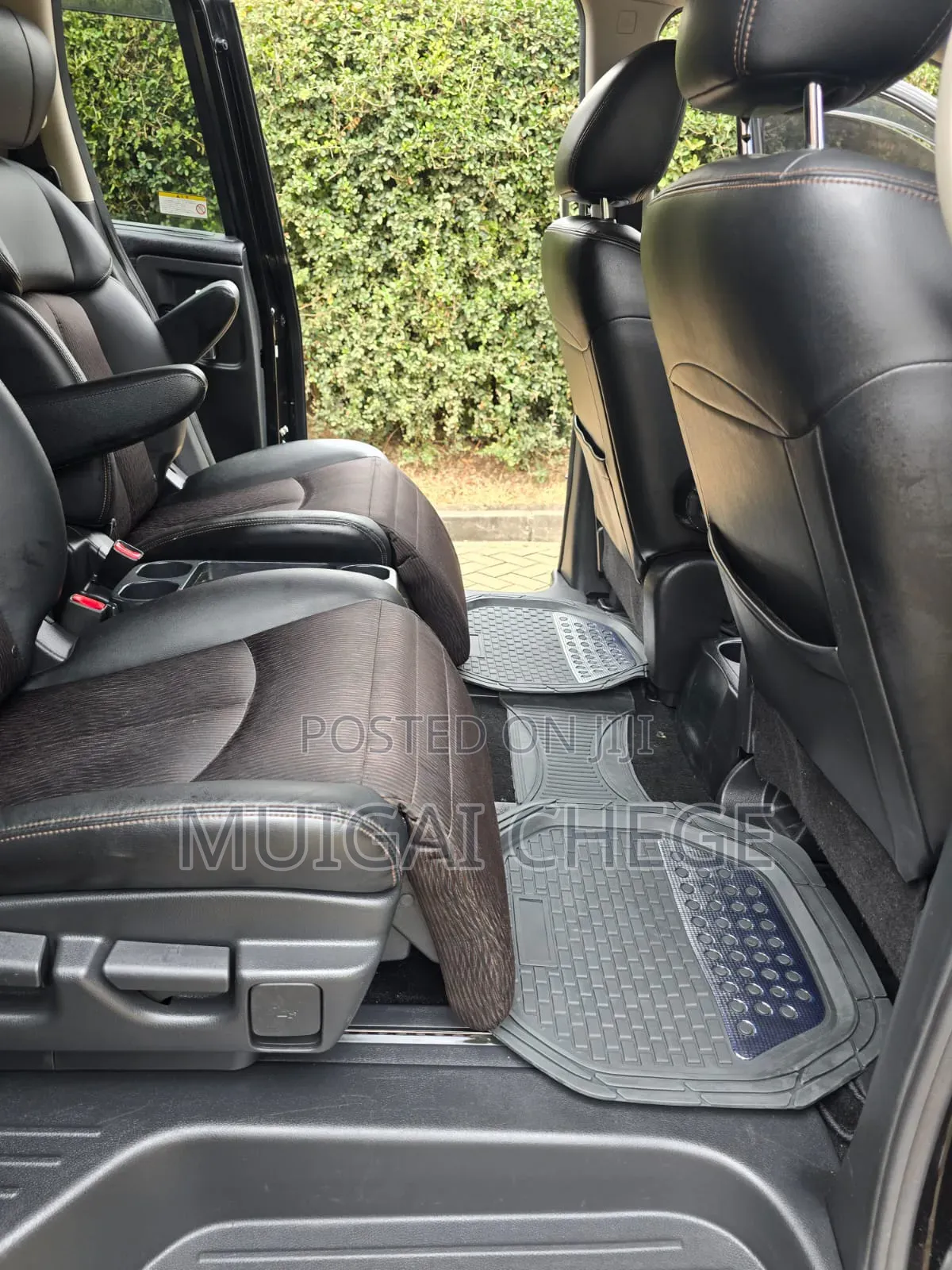 Nissan Elgrand SV Premium 2014 Black